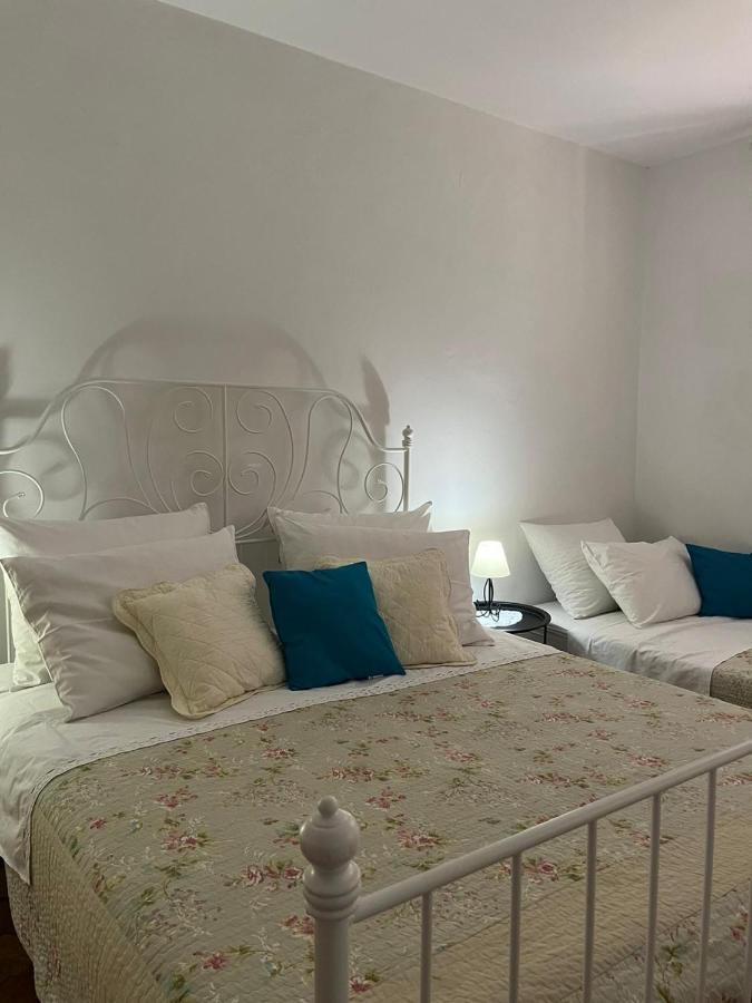 Apartment With Swimming Pool Йелса Екстериор снимка