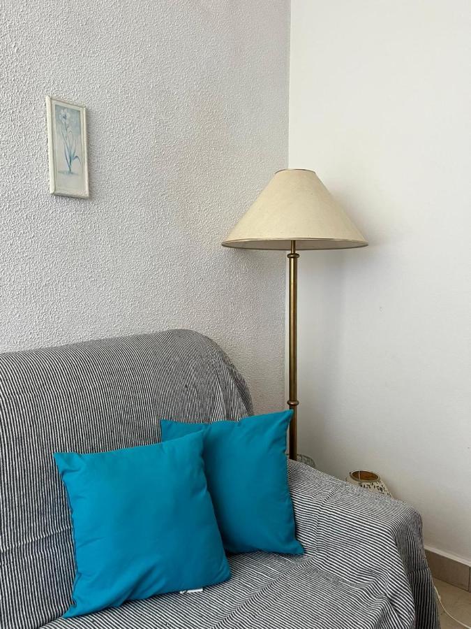 Apartment With Swimming Pool Йелса Екстериор снимка